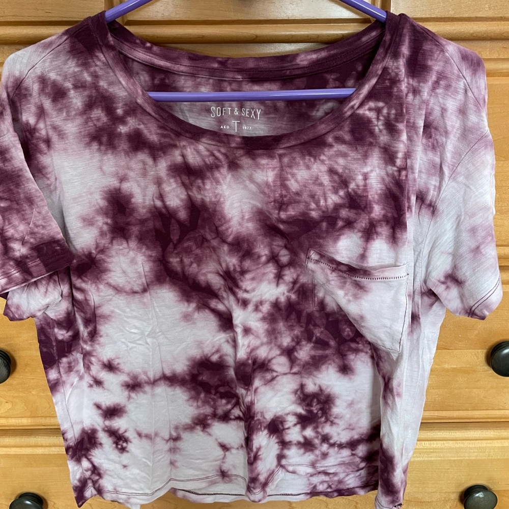 American Eagle Outfitter tie dye short sleeve crop top